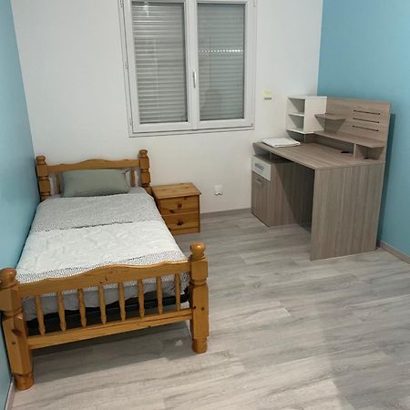 Вилла Une Maison Equipee Et Simple. Невер Экстерьер фото